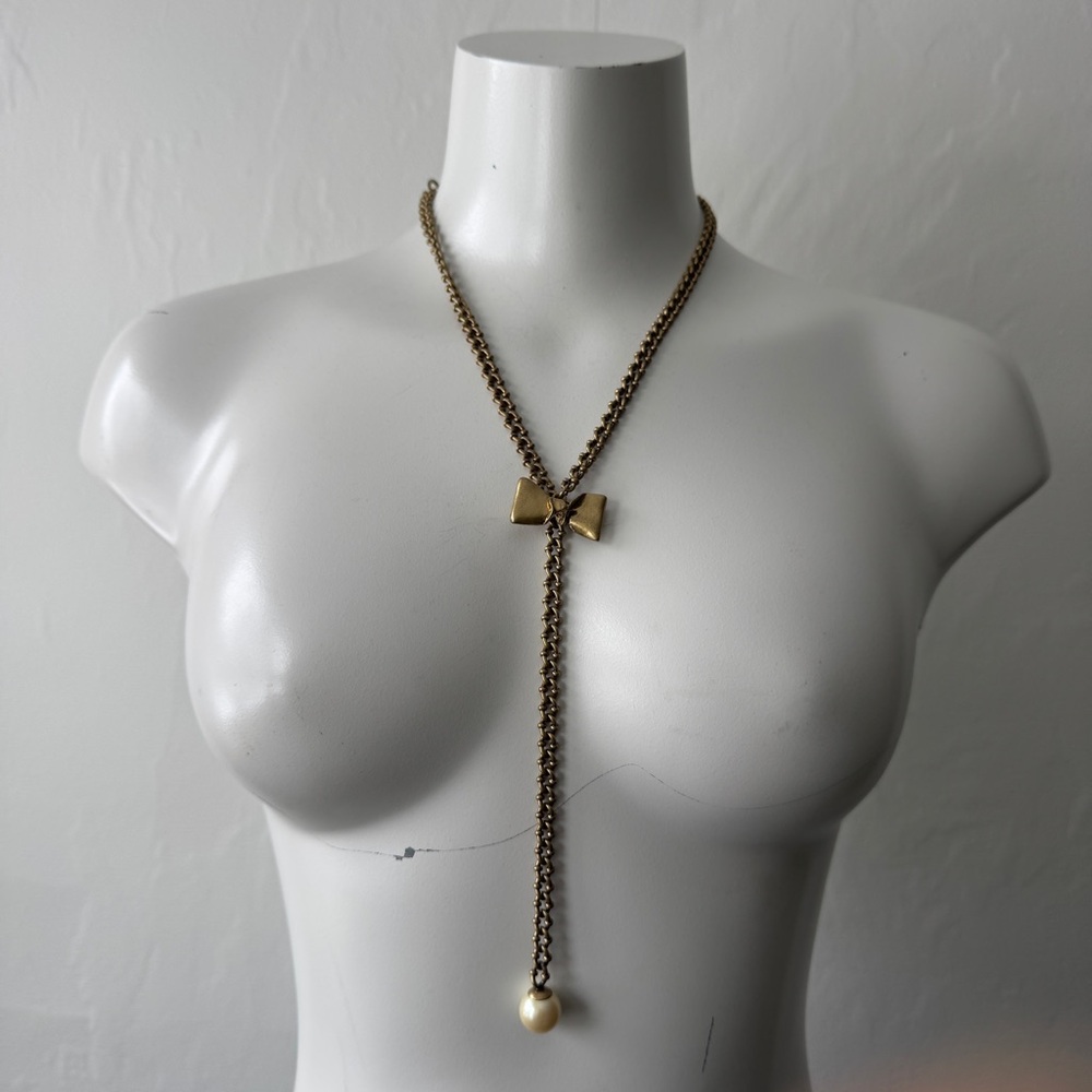 Stella & Dot Lady Bow Necklace